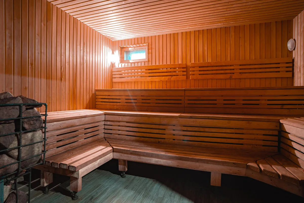 Pirtis — tradicinė suomiška medinė pirtis su akmenimis, savitikra šiluma